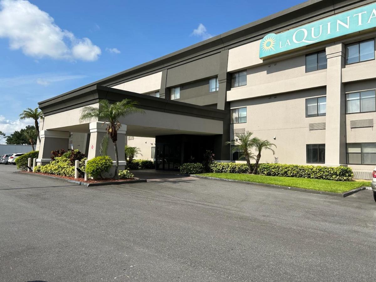 La Quinta By Wyndham Orlando South Hotel Williamsburg Exterior foto